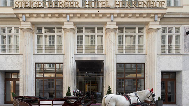 ウィーン：　シュタイゲンベルガー・ヘレンホーフ　Steigenberger Hotel Herrenhof